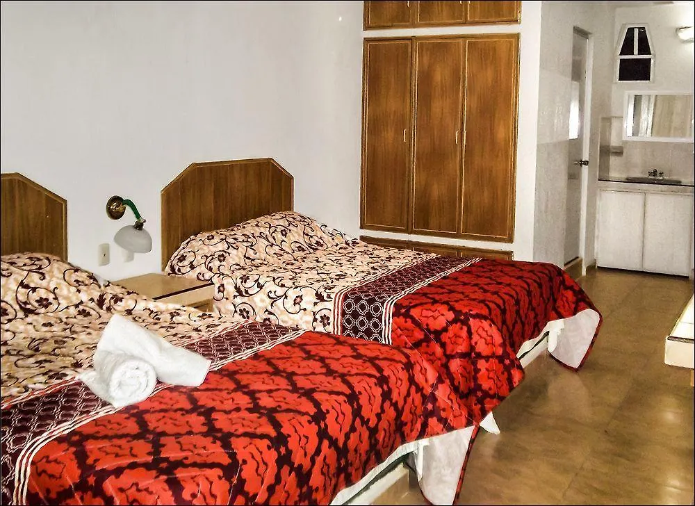 Hotel Laguna Encantada Subteniente Lopez 2*,